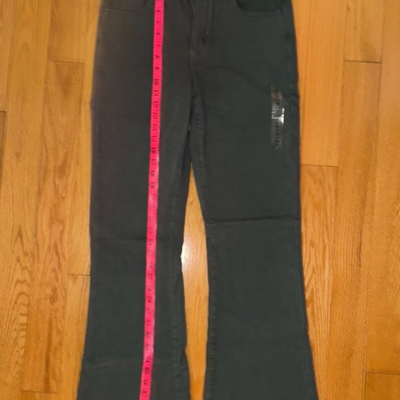 American Eagle Women's Super Hi-Rise Flare Stretch Pants - Picture 4 of 6